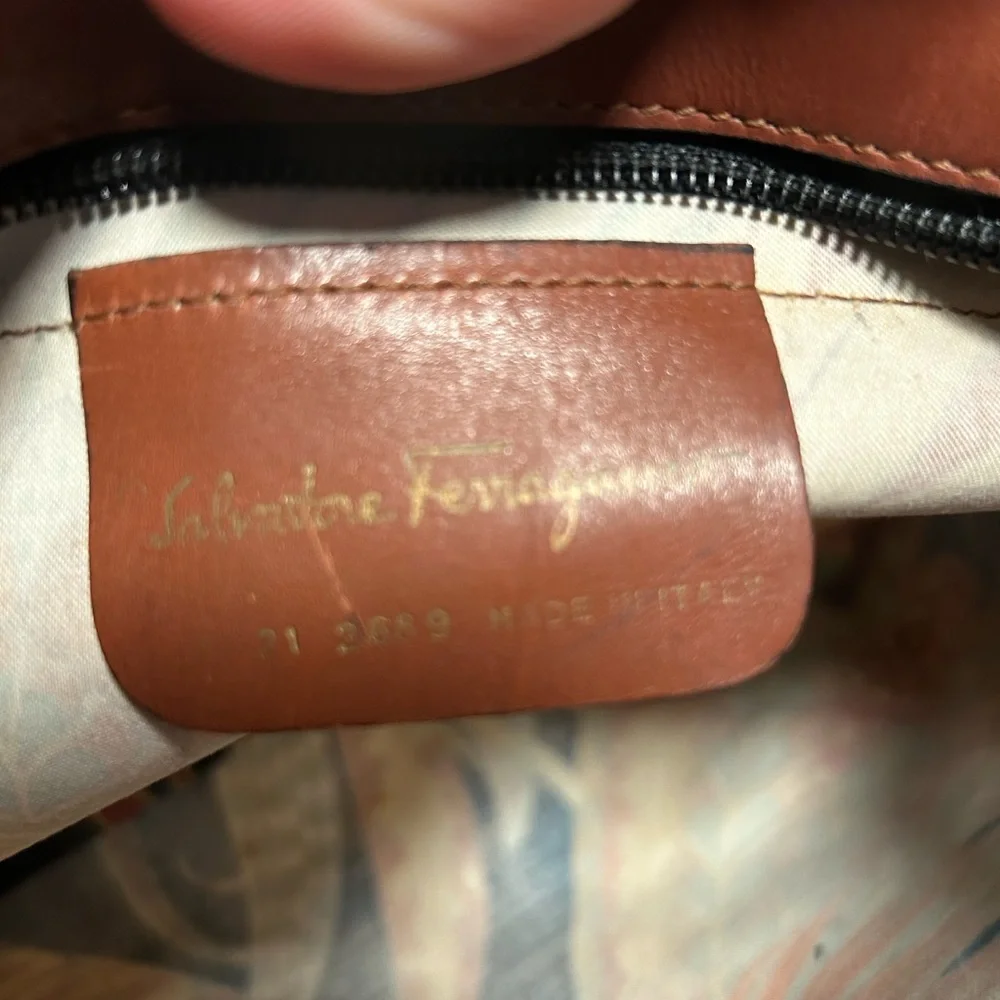 Salvatore Ferragamo Botanical Print Canvas and Leather Shoulder Bag - Picture 14 of 15